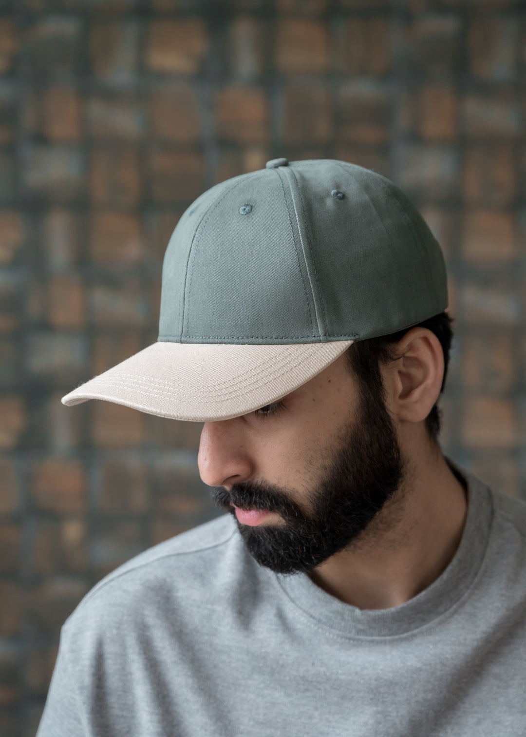Dual Tone Twill Cap — Off White & Green