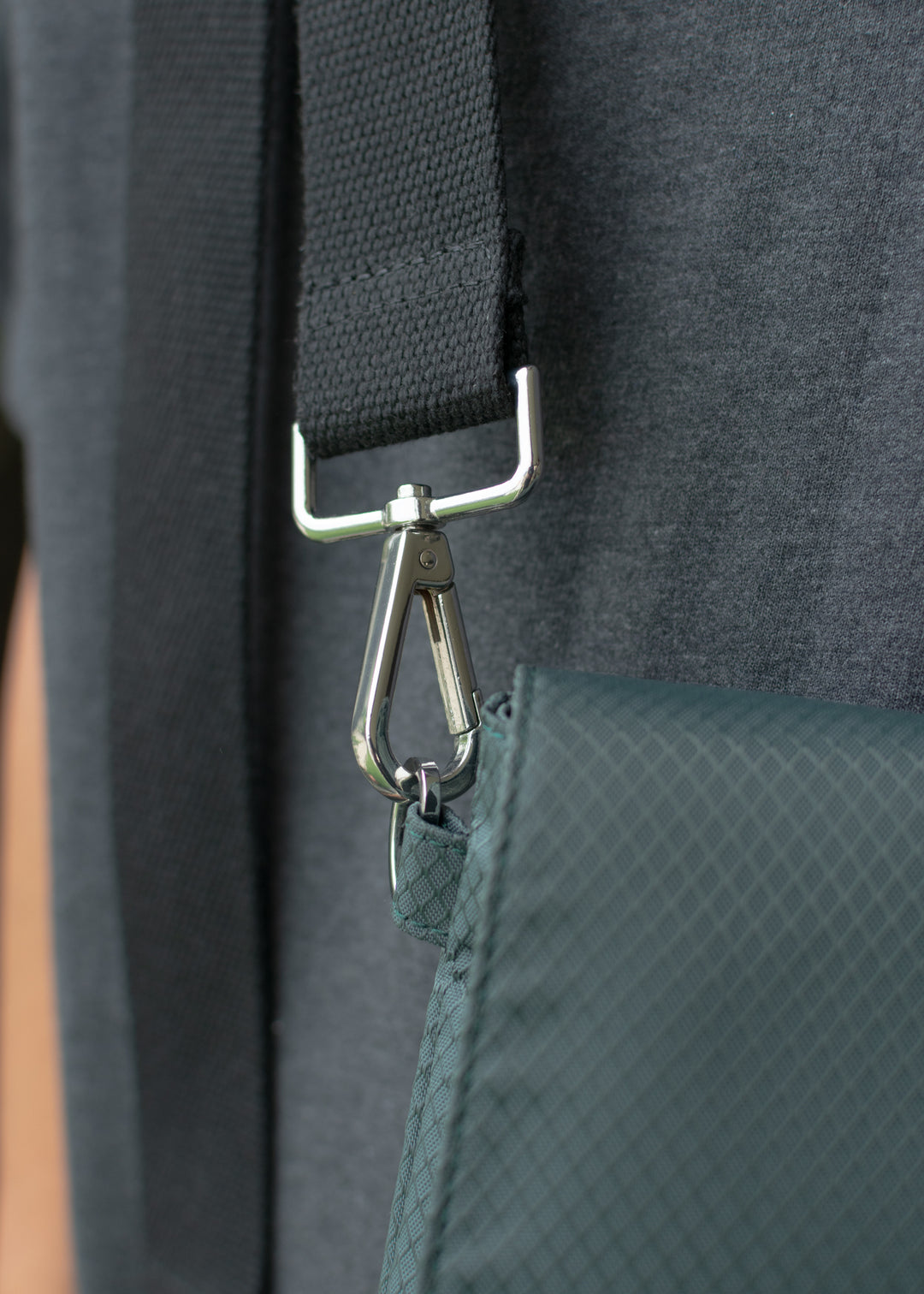 Explorer — Cross Body Bag