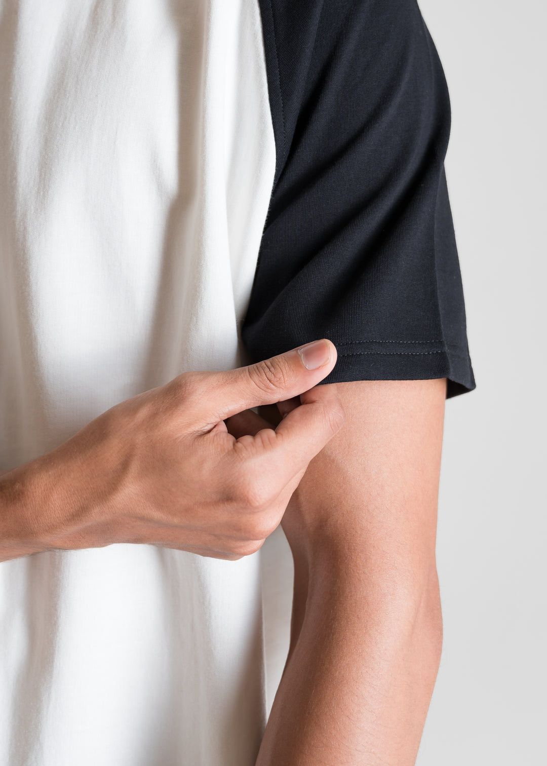 Heavy Relaxed Raglan T-shirt — Black & White