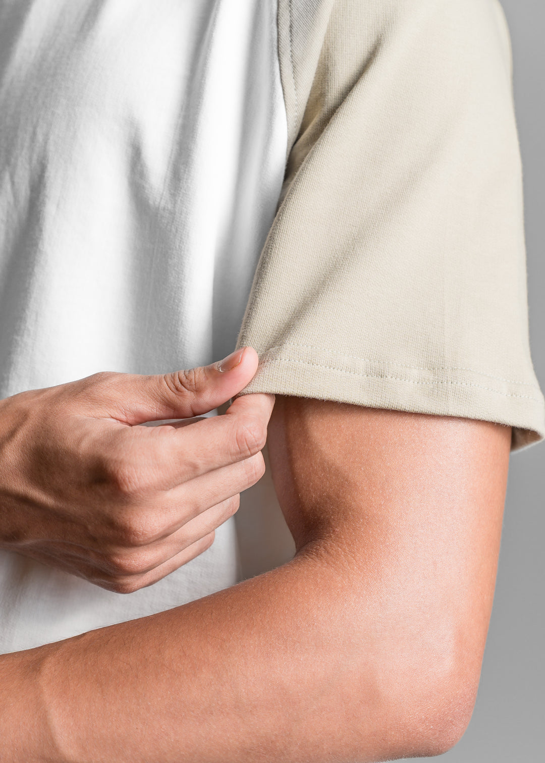 Heavy Relaxed Raglan T-shirt — Khaki & White