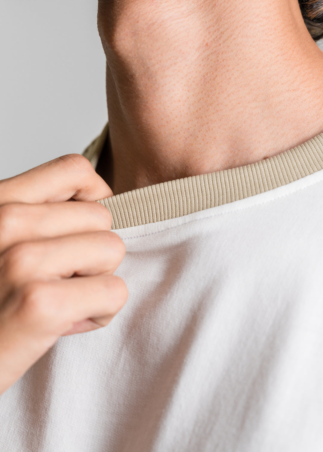 Heavy Relaxed Raglan T-shirt — Khaki & White