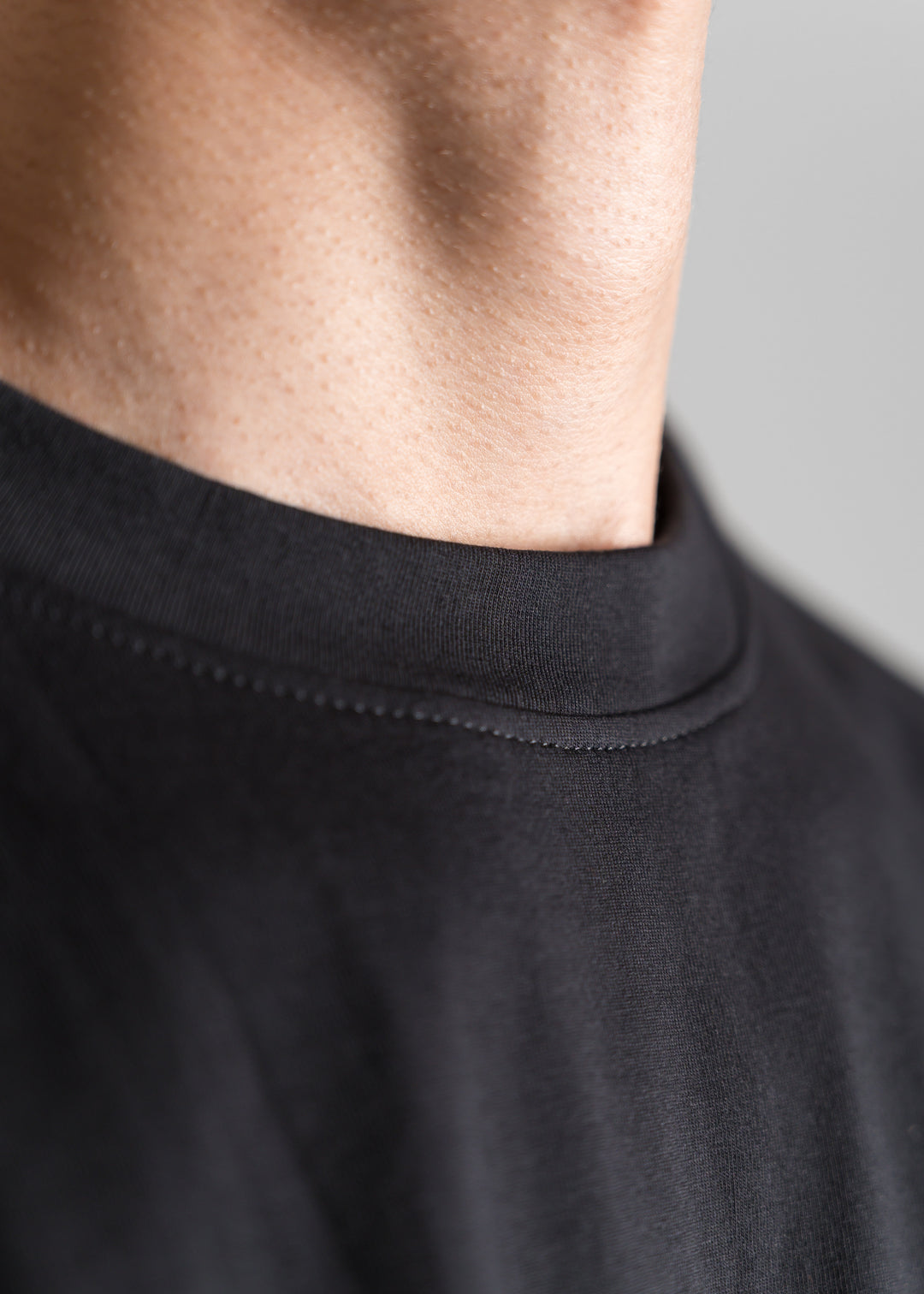 Stretch Box-Fit T-shirt — Black