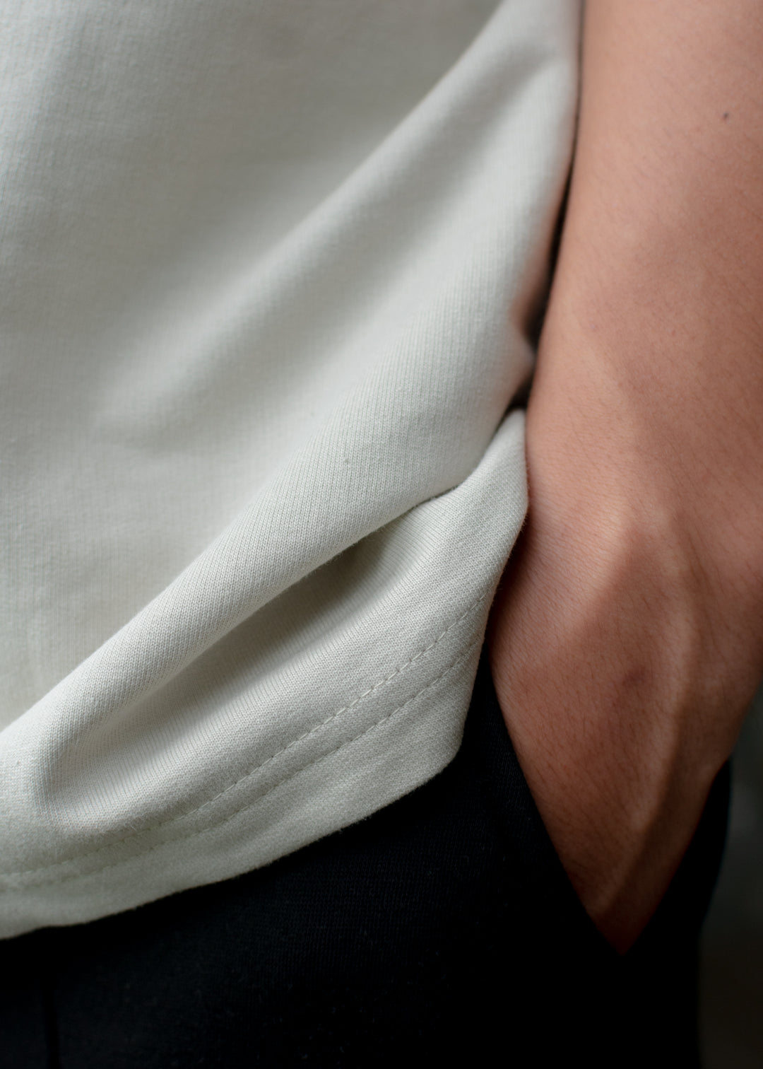Ginko Oyster Grey — Heavy Weight T-Shirt