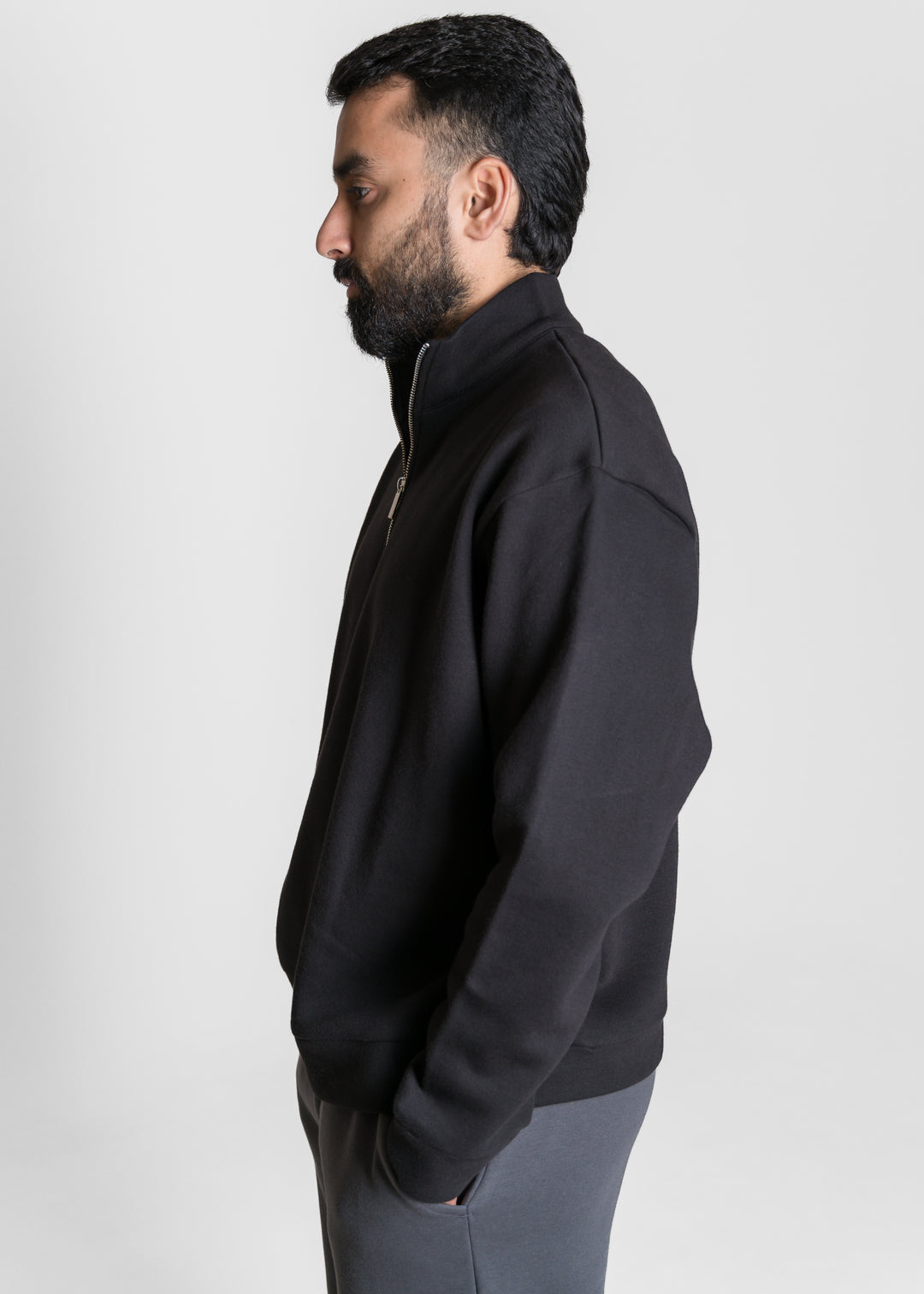 Step-Out Half-Zip Sweatshirt — Black