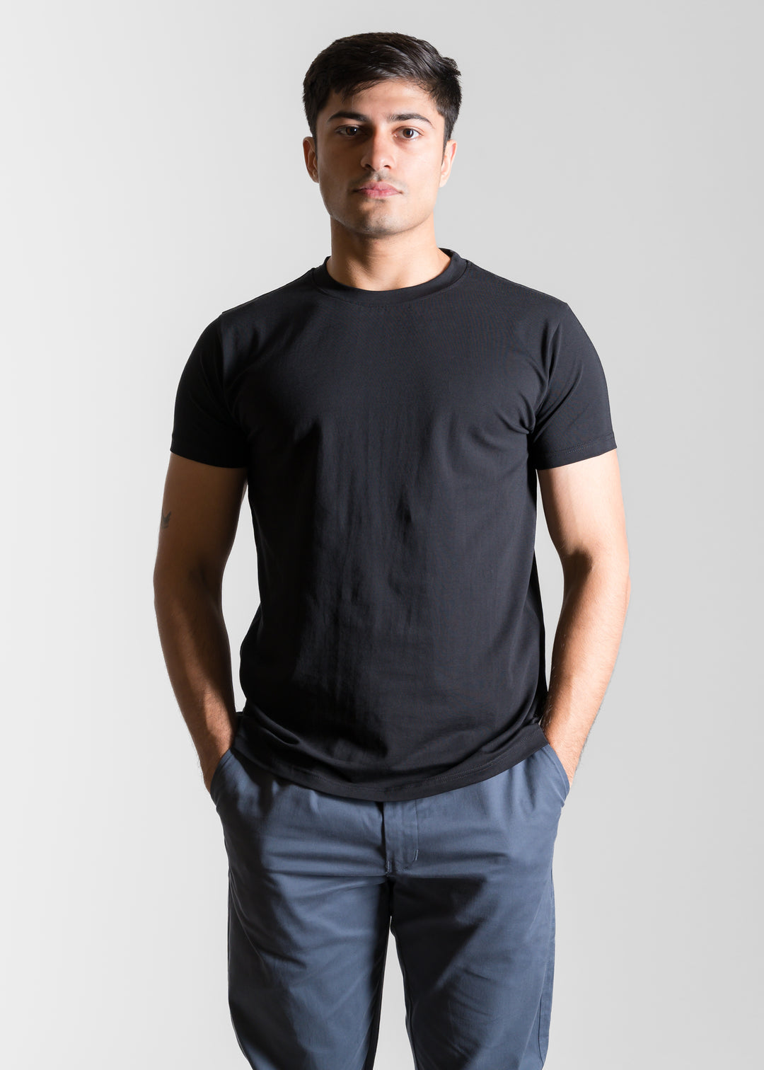 Stretch Slim Core T-shirt — Black
