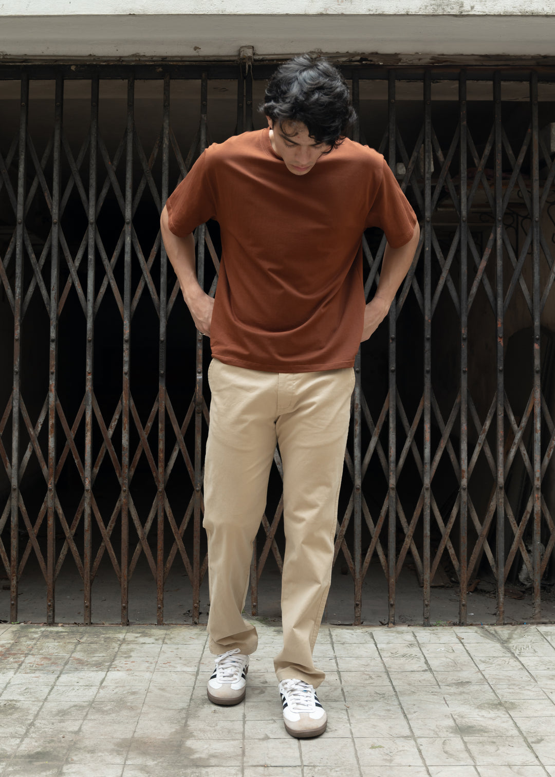 Stretch Box-Fit T-shirt — Brick Brown