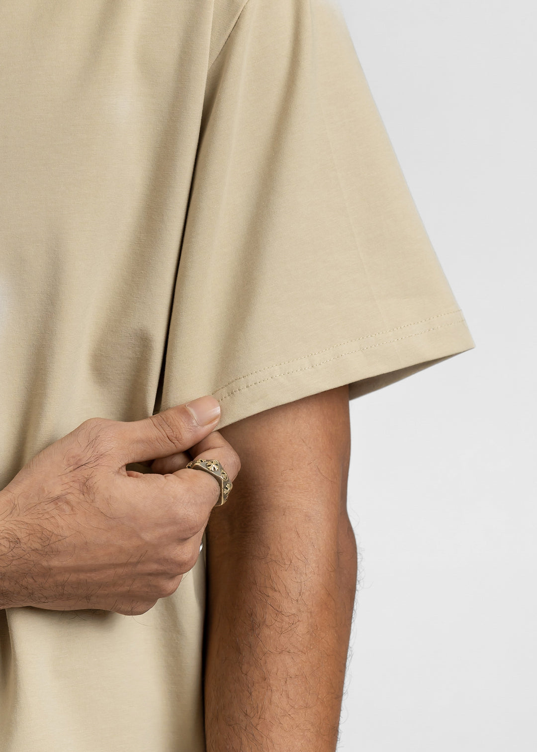 Stretch Box-Fit T-shirt — Beige